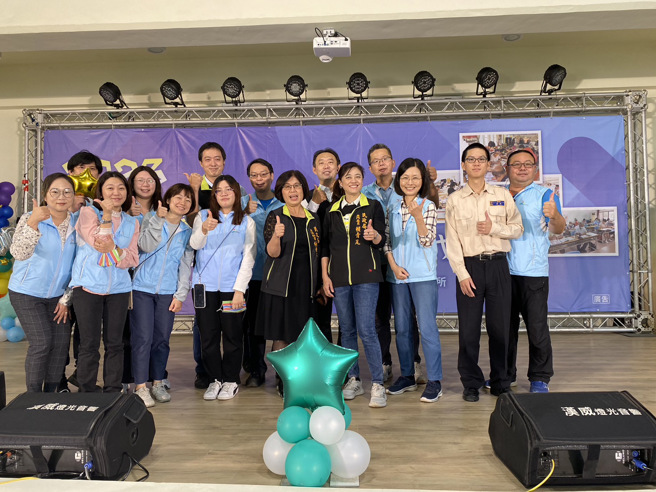 新营区新民国小文教活动中心办理成果展(图/臺南市政府民政局提供)