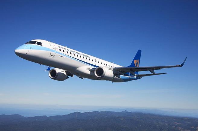 2024年春节离岛管制航线机位，自12月5日起陆续开放订位。（华信航空提供／蔡亚桦台北传真