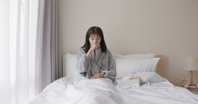 黄轩表示，霉浆菌是「慢郎中」，RSV大爆发时，霉浆菌就在后面一直慢慢走路中，因生长期间缓慢，要较长时间在人群中传播出去。(示意图，达志提供)