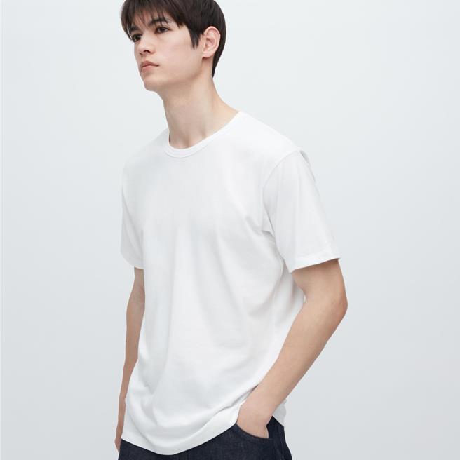UNIQLO男装 AIRism棉质圆领T恤，390元。（UNIQLO提供／朱世凯台北传真）