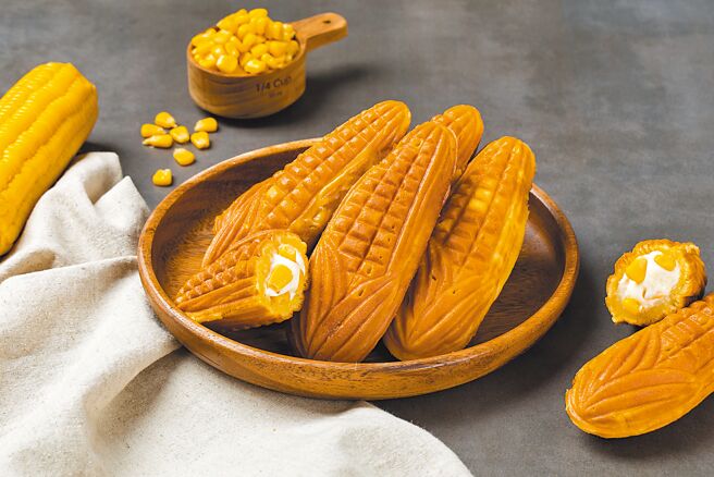 宏匯广场韩国展「不受CORN玉米烧」，蟹肉口味买5送1。（宏匯广场提供）