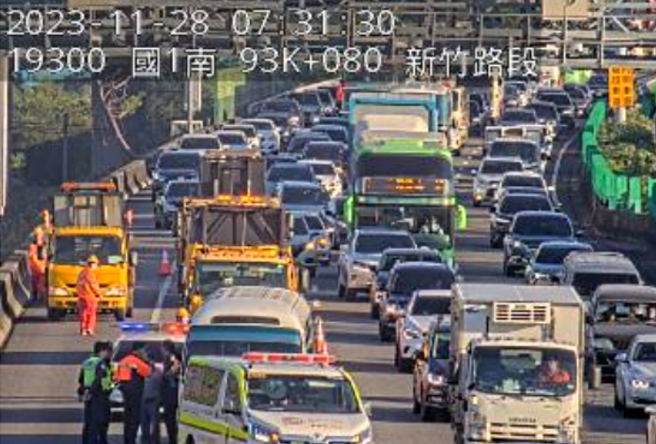 現場畫面。（ 圖 / 截自「高速公路1968」）