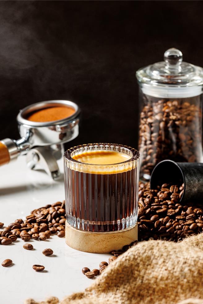 TOTONOYA鱼ノ屋-鲷鱼烧珈琲店，饮料可搭配珈琲系列、茶拿铁系列、萃茶系列、鲜果茶系列及冰沙系列。（鲷鱼烧珈琲店- TOTONOYA鱼ノ屋提供／吴娮翎台北传真）