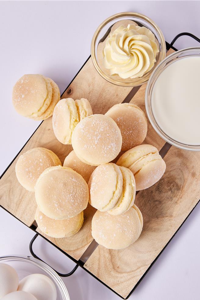 北海道芝士达兹，用义大利帕玛森起士粉及北海道奶油芝士调和香浓馥郁，是松软的小点心。（Cheese Talk提供）