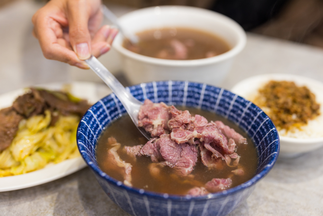 一名网友好奇台南人凭什么对自己县市的小吃这么有自信。（图／示意图，达志影像）