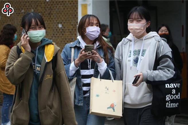 113学年度「高中英语听力测验第二次考试」将于12月16日举行，大考中心28日表示，今年度共有3万5000多人报名。（示意图／本报资料照）