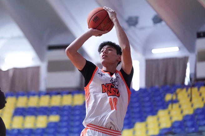 国体胡晋豪12分、7篮板。（大专体总提供）