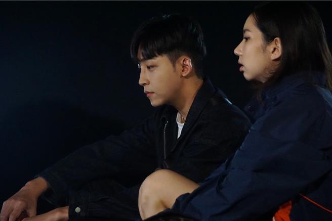 亮曦（左）与林玉书有不少对手戏。（台视提供）