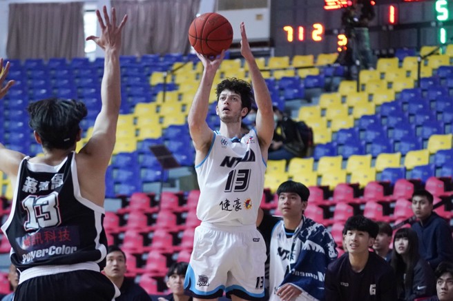 台艺大飞尼克斯18分、8篮板。（大专体总提供）