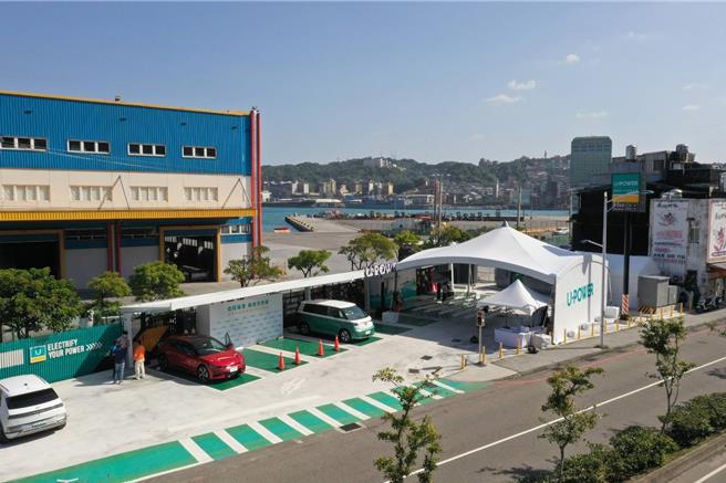 基隆市28日成立了一座全新的超級充電站，將可提供電動車主快速充電服務。（基隆市政府提供／張志康基隆傳真）
