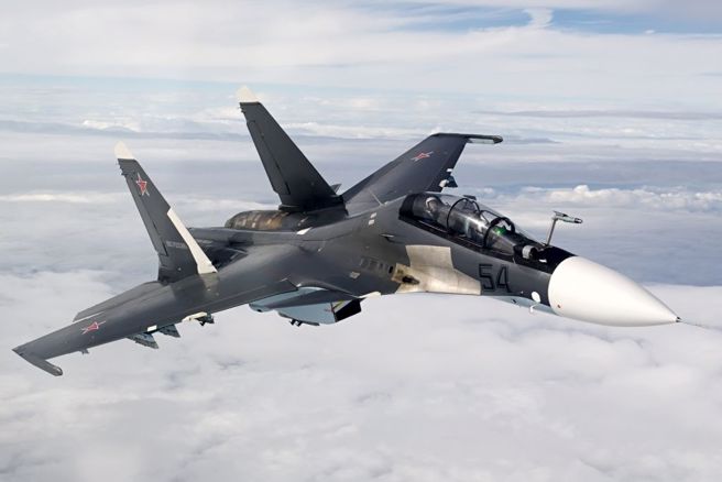 Su-35戰機歸類於4代半戰鬥機，為高航程、多用途機種。（Rostec）