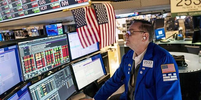 分析师看好在11月狂飙的美国股债还有续涨空间。图／美联社