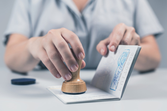 議員甩肉37kg「入境台灣險被擋」29萬人驚：大叔變天菜