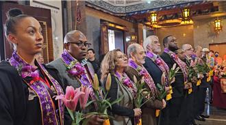 共沐神威！ 外國大使體驗宜蘭五結過火