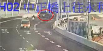 女騎士行駛中正橋擦撞轎車  家屬求行車紀錄器盼還原真相