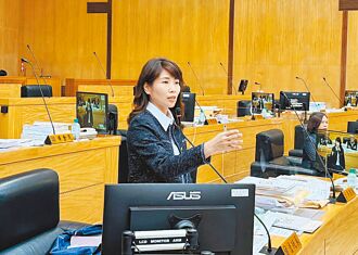 嘉县 水上大平台扯铁路高架 蓝批骗票