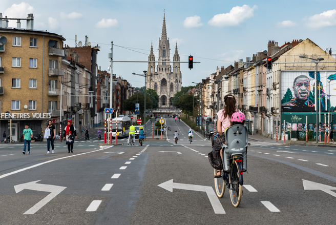 布魯塞爾首都區政府持續推動節能減碳交通規畫，並期望要將人們在這個城市的移動模式整個朝向綠能轉型。（圖／Shutterstock）