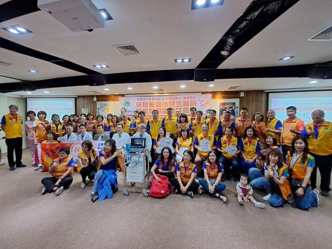 国际狮子会热心公益，关怀弱势儿童。（图片来源：高雄市立民生医院提供）