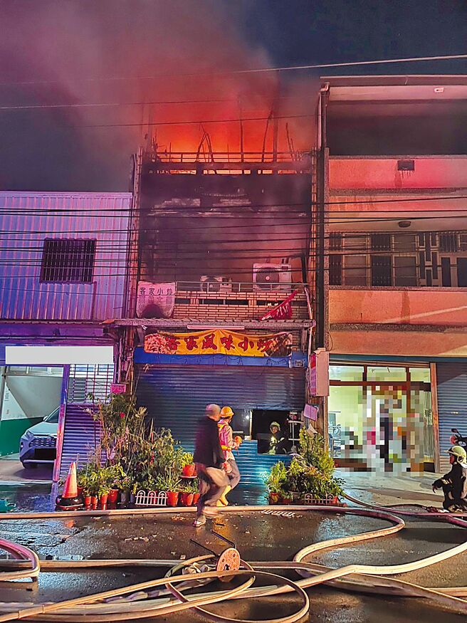苗栗县头份市中华路28日清晨2点多发生住宅火警，事故造成5人死亡，邻近也有不少老旧透天住宅，以隔间出租给外籍移工，成为安全隐忧。（民眾提供／李京升苗栗传真）