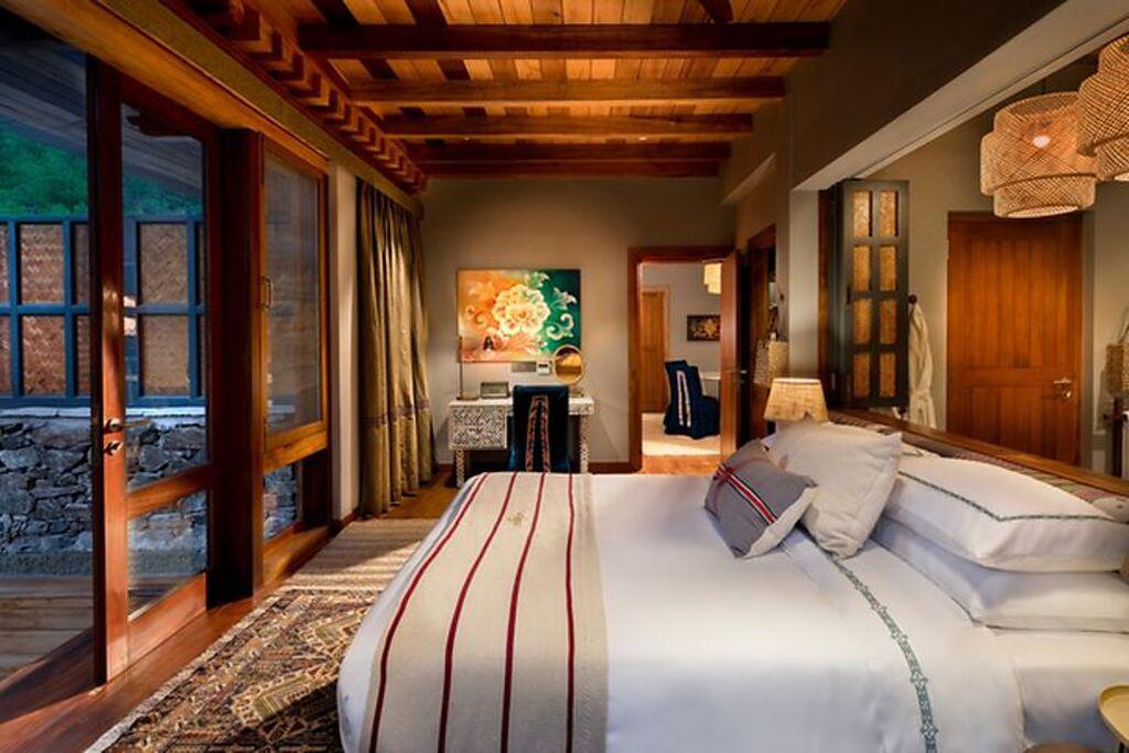 家庭套房內設計高雅細緻，融合不丹風格，處處皆細節。　圖：PetriePR／提供