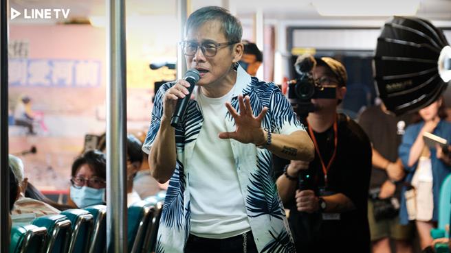 《回到爱河前2023》罗大佑与粉丝近距离互动。（LINE TV提供）