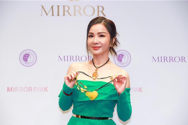 陈美凤再续约珠宝代言。（业者提供）