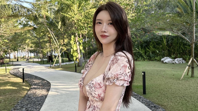 有「最正老闆娘」之稱的正妹姚采辰。（圖／姚采辰 IG）