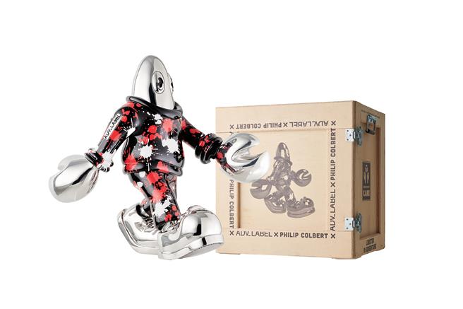 LOBSTER IN ADVENTURE，收藏品50CM，70万元。（ADV_LABEL提供／林欣仪台北传真）