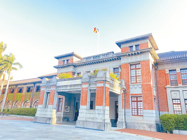 新竹市政府交通处1名科长遭人爆料14天未上班也未请假；市府则表示，皆落实人员代理机制，业务执行并无影响，同时也已要求依规请假。（陈育贤摄）