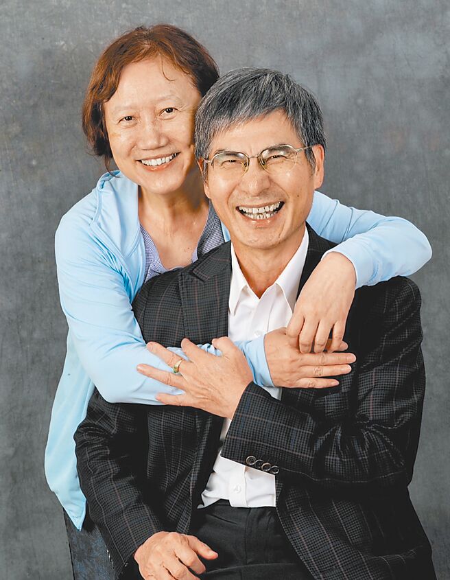 前科技部长陈良基陪伴夫人王素梅一起走过重度忧郁，从发病到痊癒的整个过程。（陈良基提供）