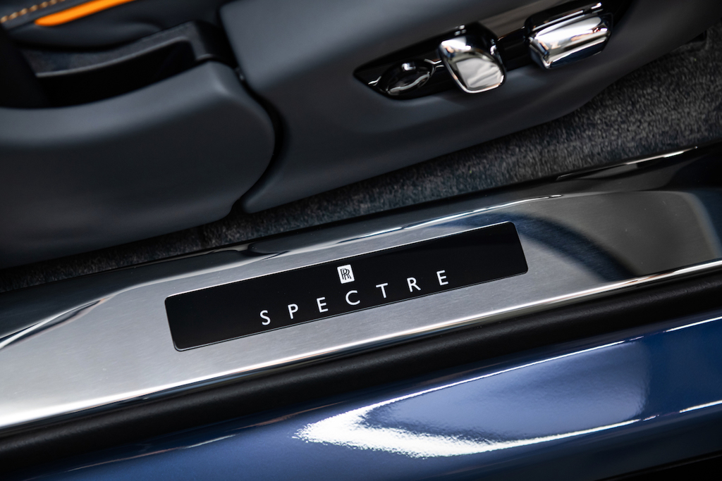 2492.6 萬起坐享純電移動的奢華巔峰，Rolls-Royce “超豪華電動超級轎跑車” SPECTRE 台北盛大發表(圖/Carstuff)