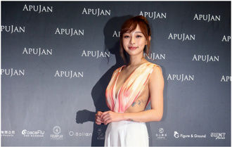 林襄：有隆乳我会讲 深夜晒上空照「形状全露」