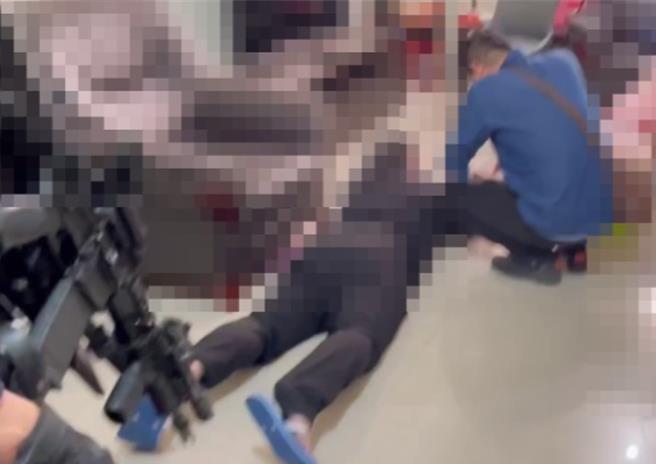 警方攻坚将林嫌等8人逮捕到案。（翻摄照片／林郁平台北传真）