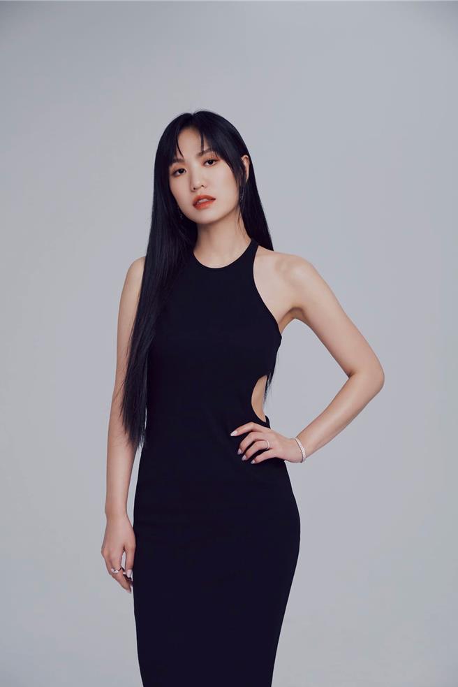 孫盛希暌違3年推出新專輯《Boomerang》。（滾石唱片提供）