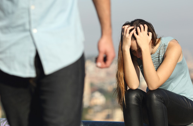 一名分享健身营养知识的YouTuber，遭前女友爆料提出婚后「三妻四妾、开放式性关系」的要求。（图／   Shutterstock）