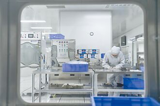 稀土储量世界第二 美中争拉拢越南