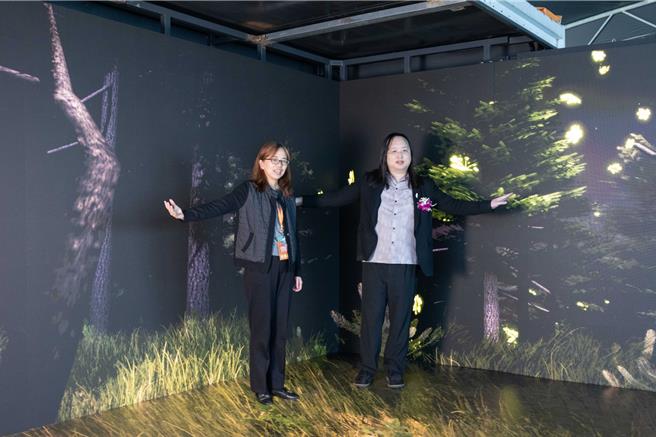 这次数位发展部数位产业署委由资策会携手高雄市旅行公会共制「2023年高雄旅行公会冬季国际旅展」，将5G行动车及XR沉浸式互动体验带入旅展现场。（高展馆提供）