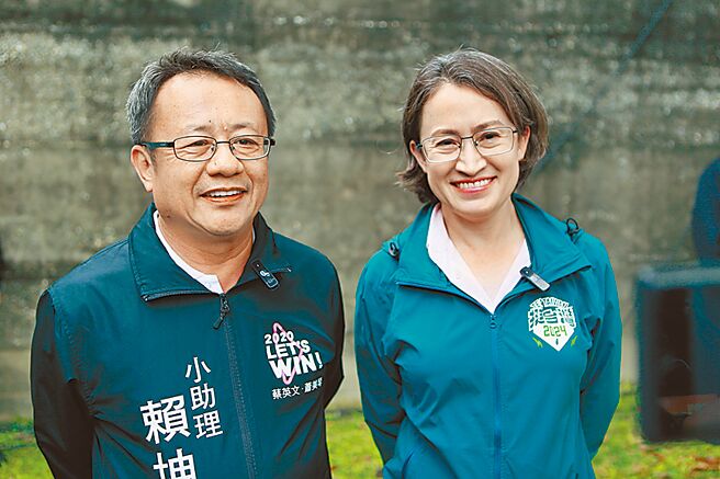 民进党立委参选人赖坤成（左）1日发布与民进党副总统参选人萧美琴（右）合体影片。（赖坤成提供／蔡旻妤台东传真）