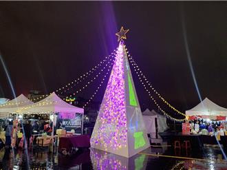 基隆光雕藝術秀國門廣場浪漫啟動 3D耶誕樹融入海港風情