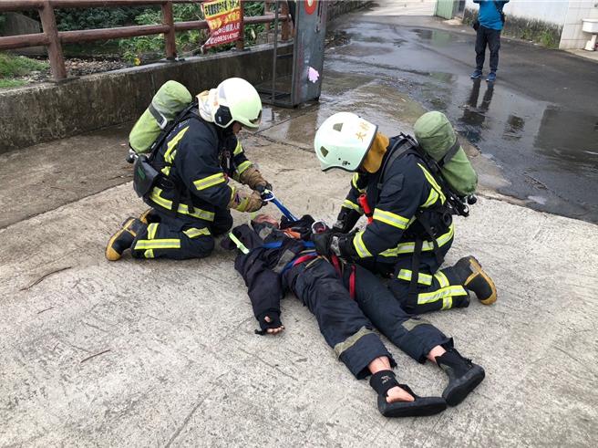 桃園義消火災搶救競賽，同場競技交流拚第一。(消防提供／蔡依珍桃園傳真)