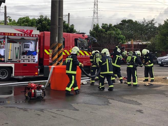 桃園義消火災搶救競賽，同場競技交流拚第一。(消防提供／蔡依珍桃園傳真)