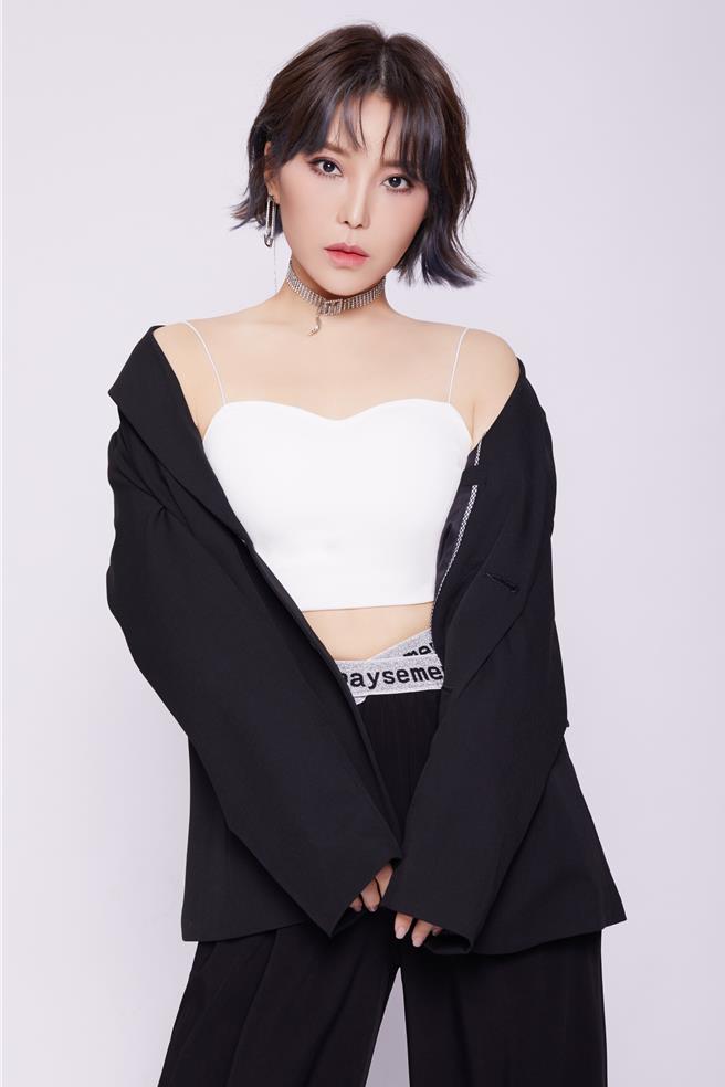 崔子格热爱音乐创作，曾唱红过多部夯剧的歌曲。（翰森娱乐提供）