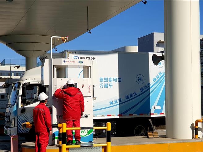 陆工信部原部长苗圩：新能源车渗透率超50％的目标，或提前十年实现。图为氢能源汽车。（蓝孝威摄）