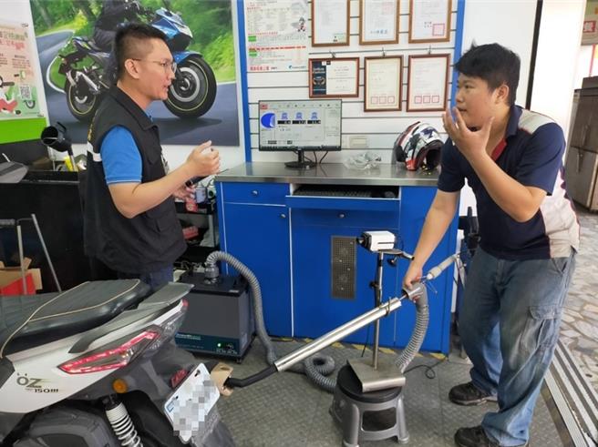 截至今年10月底，台中市尚未檢測排氣的機車數還有19萬6952輛，環保局持續追蹤並要求限期改善。(台中市府提供)