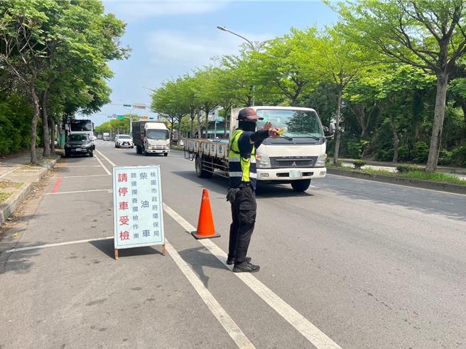 桃园市再增设内坜空气品质维护区，并首次纳入3期柴油大客货车及结合公车移动式AI智慧侦测系统，增加整体管制范围以有效维护敏感族群的健康。（桃园市环保局提供／陈梦茹桃园传真）