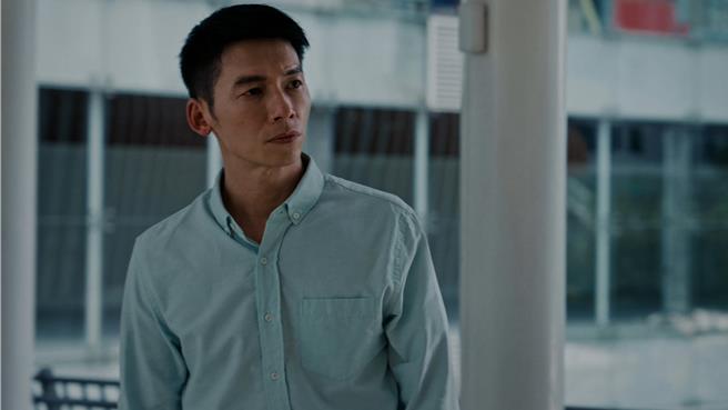 温昇豪在《深網》飾演心理學家，企圖協助警方辦案。（HamiVideo提供）