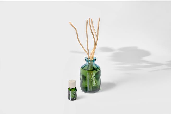 京站绿藤生机的「空间香氛自由配组」，任选2件以上8.5折。（京站提供／朱世凯台北传真）