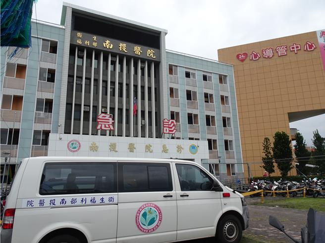 行政院长陈建仁力挺南投医院2年内从区域医院升格到重症责任医院。（曾雪蒨摄）