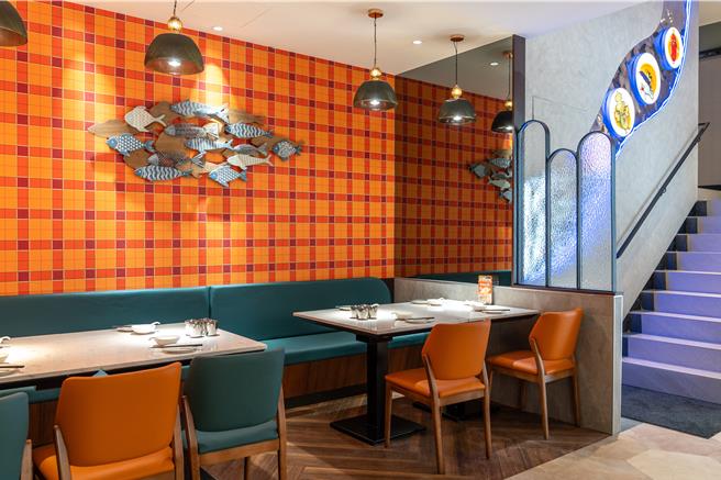 溜溜酸菜鱼专卖店明（5）日将正式在高雄巨蛋商圈开出品牌第3家分店，这也是汉来美食首家街边店，年营收估逾2亿元。（柯宗纬翻摄）