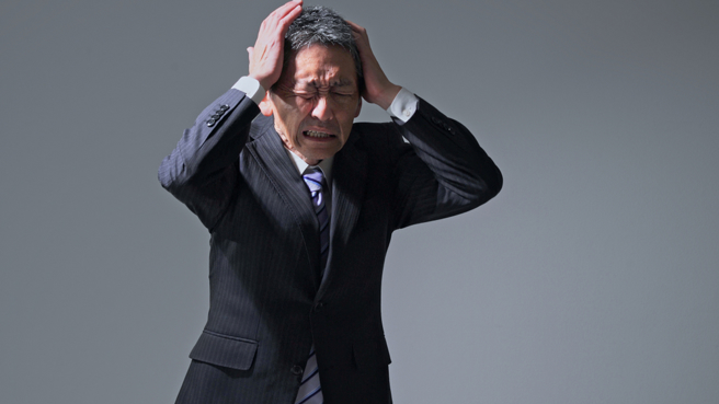 冬季日夜气温变化大，让脑中风及心血管疾病案例频传，也容易引起手、脚麻等神经不适的状况。（示意图／Shutterstock）